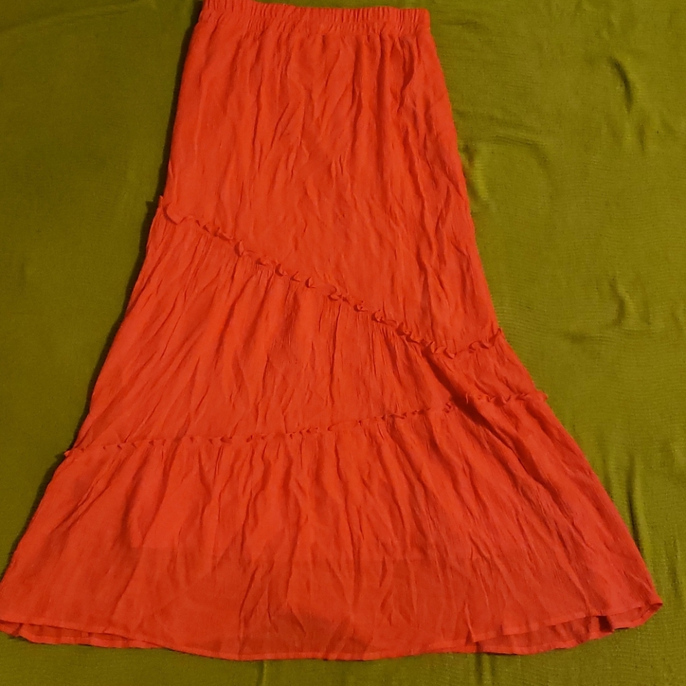 Ladies skirt.